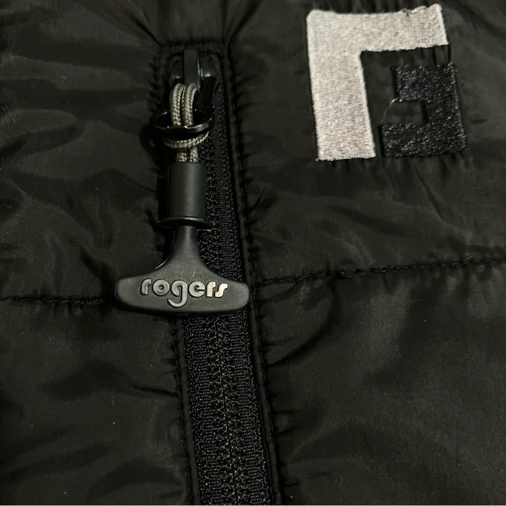 Roger’s Gear Men's Black Quilted Vest Full Front Zip Size XL Outdoors Fishing